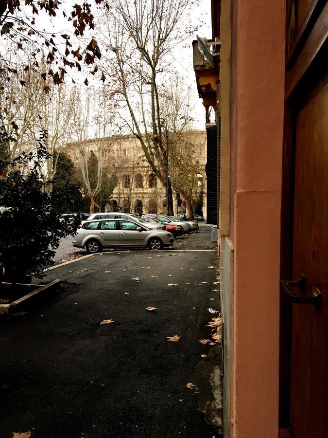 Dolce Casa Colosseo Rome Extérieur photo