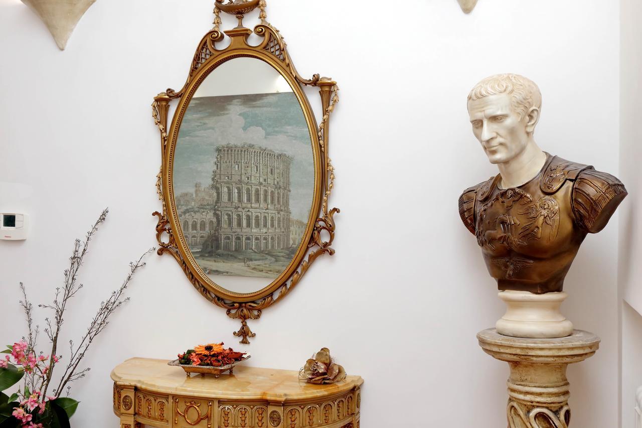 Dolce Casa Colosseo Rome Extérieur photo